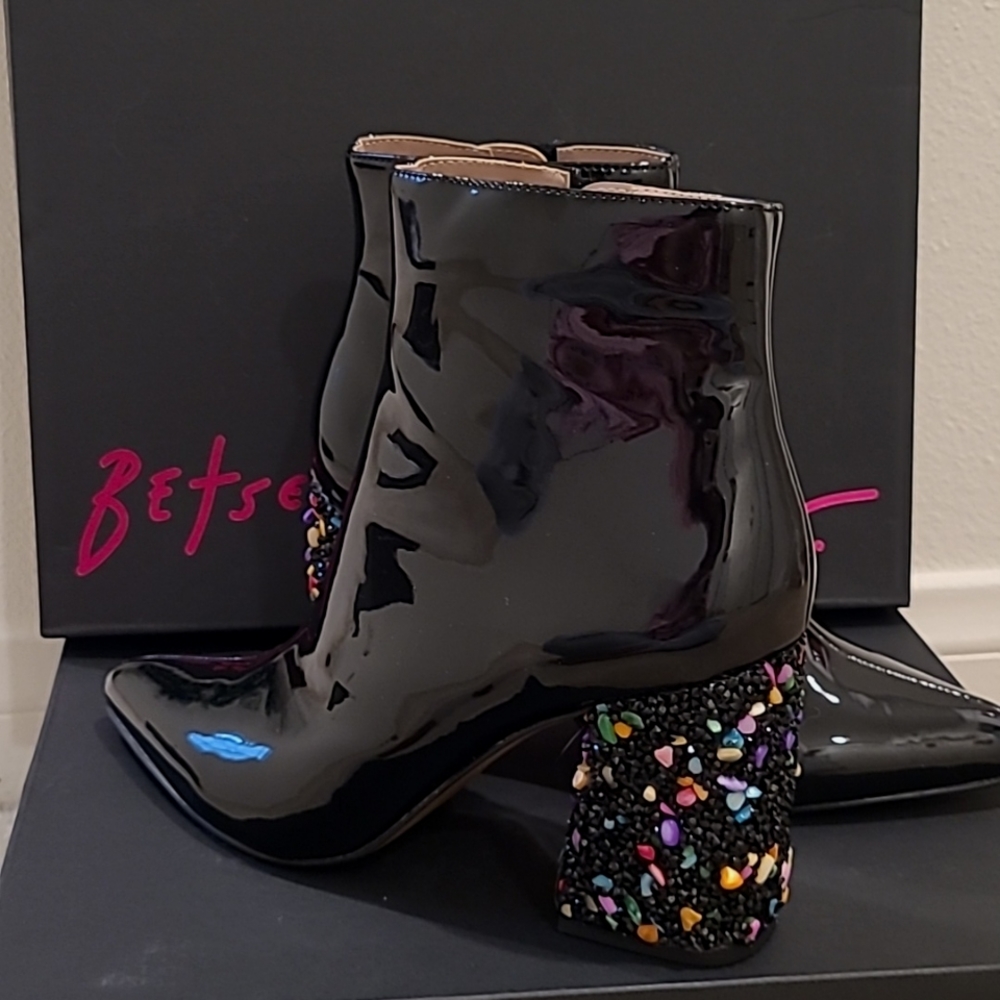 Betsey Johnson ankle boots